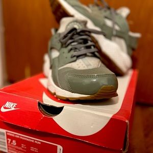 Nike Huarache women’s air run